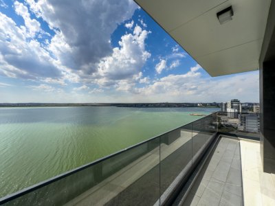 Apartament cu 3 camere in Mamaia, pe malul lacului, vedere panoramica