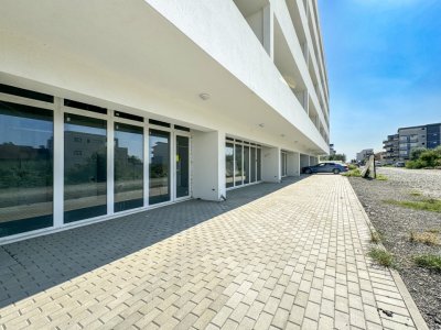 Spariu comercial in Mamaia Nord, SU 68mp + curte 46mp