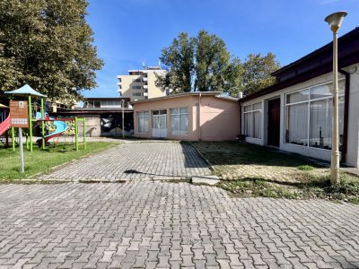 Spatiu comercial 101 mp de vanzare in Statiunea Mamaia cu teren 227 mp