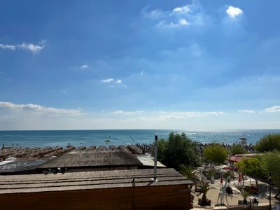 Vedere Frontală la Mare - Apartament in Mamaia Nord