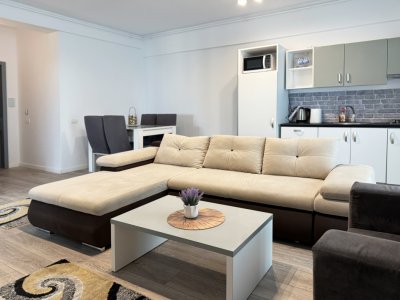 Miramare residence-Apartament cu 2 camere cu vedere către mare si lac