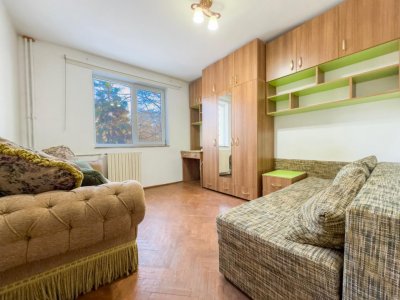 Apartament de vânzare cu 4 camere in Tomis Nord, Vedere parc, etaj 1