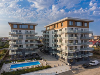 Apartamen in bloc finalizat cu piscina si toate utilitatile Mamaia