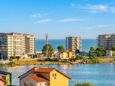 Penthouse pe bune, 5 camere, vedere la Mare si la Lac, 5 parcari subterane