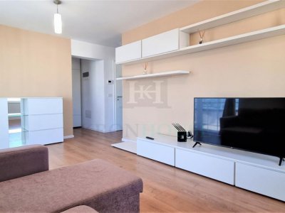 Apartament generos, mobilat si utilat modern, in Coresi-Avantgarden.