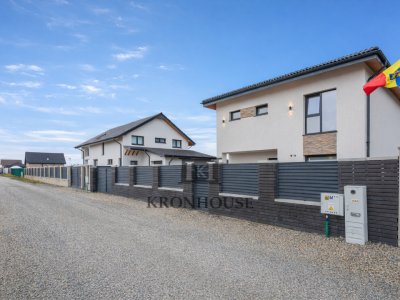 CASA NOUA PREMIUM IN HARMAN – CURTE AMENAJATA, PREGATITA PENTRU EV