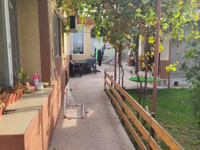 Casă situată în zona Palas din cărămidă 