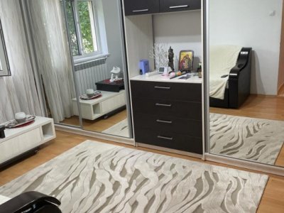  apartament 4 camere decomandate, situat în zona INEL II