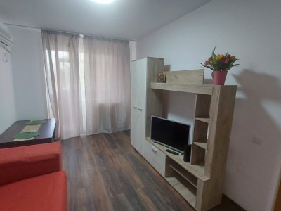 Apartament 2 camere in zona KM 4-5