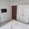 Apartament cu 2 camere transformat în 3 camere situat în zona Mamaia thumb 18