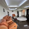 Apartament 4 camere transformat in 3 camere situat in zona Delfinariu Bl MAMAIA thumb 9