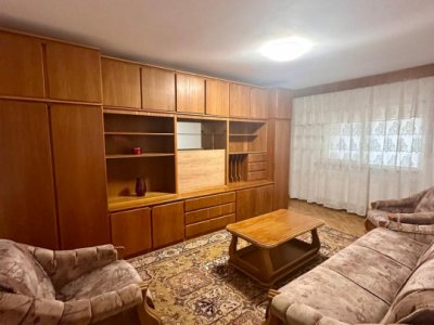 apartament 3 camere decomandate in zona DACIA - SCOALA SPECTRUM