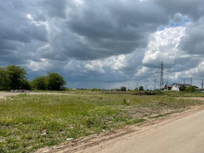 Teren intravilan 7000 mp  situat in zona SERE - VARFUL CU DOR