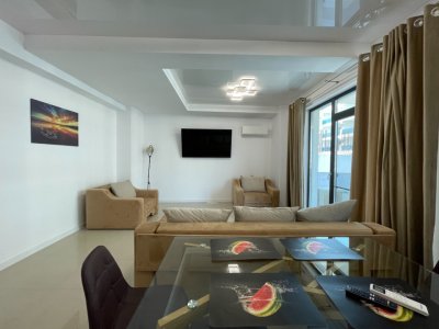 PENTHOUSE 3 camere situat in Mamaia NORD