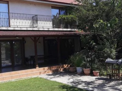 Casa situata in zona COSTINESTI - SCHITU