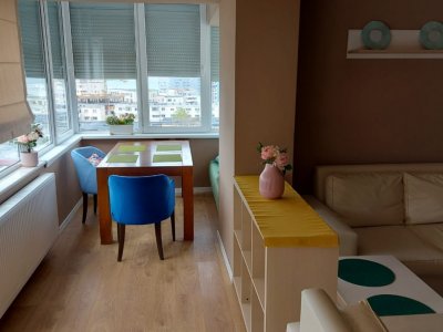Apartament 2 camere, situat in zona FALEZA NORD, in bloc nou, cu vedere la mare!