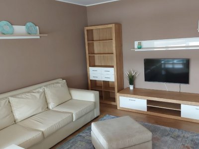 Apartament 2 camere, situat in zona FALEZA NORD, in bloc nou, cu vedere la mare!