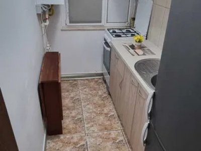 Apartament 3 camere situat in zona CIRESICA