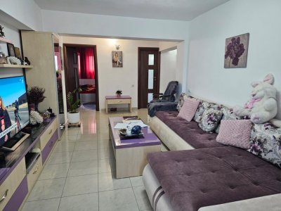Apartament 4 camere situat in zona Tomis Nord