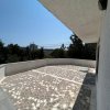 Povestea unei case la doar 200 m de valuri, cu piscină și terasă panoramică thumb 3