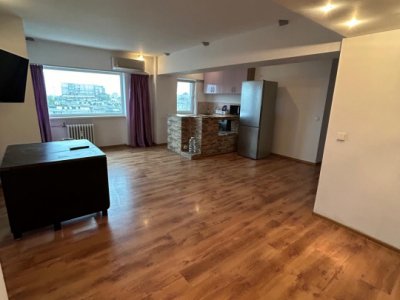 Apartament 2 camere, decomandat in zona Casa de Cultură – Balada, Constanta