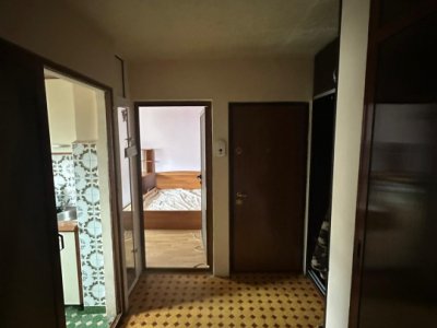 Apartament 2 camere  - zona Dacia Constanta
