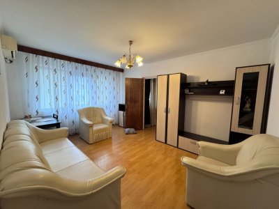 Apartament 3 camere de vanzare, in zona Tomis Nord - Tic Tac