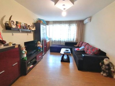 Apartament 2 camere de vanzare, Etaj 3, Scoala Generala 82