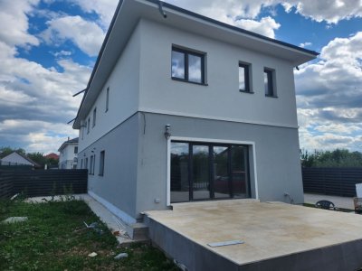 Vila tip duplex sos Unirii Corbeanca in ansamblu rezidential 167 300 plus TVA