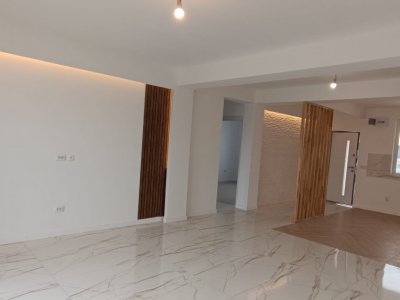 Casa Parter !4 dorm.+2 bai+2 parcari+teren liber 167mp! Calitate la superlativ !