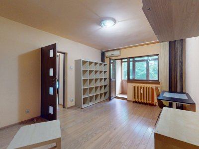 Apartament de vanzare -2 camere decomandat - Teiul Doamnei
