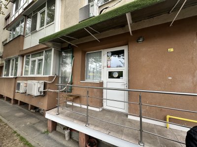 Comision 0: Spatiu comercial cu vad pietonal, intrare din strada