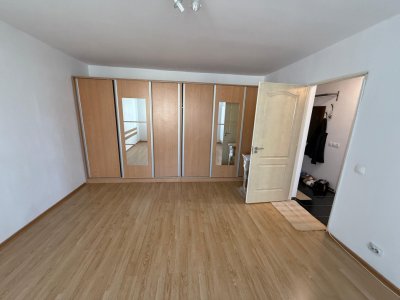 Vanzare Garsoniera cu centrala termica | Mall Vitan | 40 mp