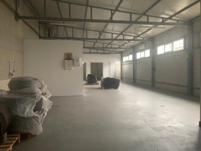 Cladire birouri si Hala de inchiriat  zona Popesti Leordeni