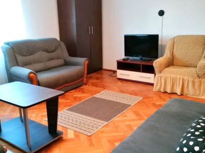 Apartament 4 camere de închiriat - Zona Vitan Mall