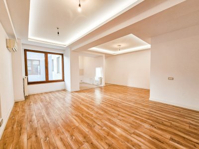 Apartament 3 camere zona Aviatiei – 99 mp, terasă, PARCARE disponibila
