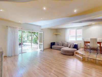 De  inchiriat  Vila cu 7 camere + gradina + piscina  Bulevardul Ghencea