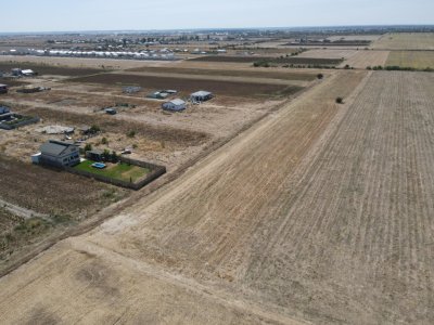 Teren Intravilan Com Berceni | utilitati: curent - gaz | #MG14E