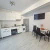 Inchiriere apartament Mamaia  zona Rex vedere lac  thumb 3