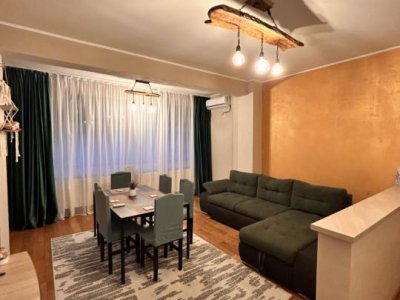  Apartament 3 camere de închiriat – Mamaia Central, zona Butoaie