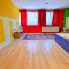Apartament cu 5 camere si curte imensa-posibilitate de recompartimentare. thumb 30