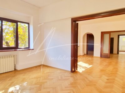 APARTAMENT CU 4 CAMERE 132 MP PIATA ROMANA, PIATA LAHOVARI, DIONISIE LUPU!