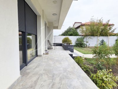 Vila eleganta cu arhitectura rafinata, in Cernica