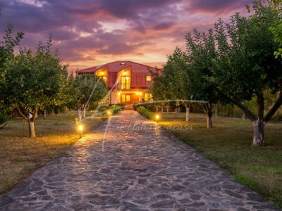 Balotesti, Ion Lahovari, mobilata si utilata complet