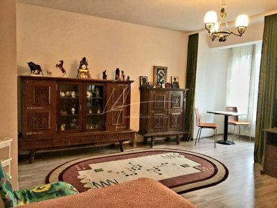 Garsoniera spatioasa-41 mp. Prelungirea Ghencea 281, posibil 2 camere.